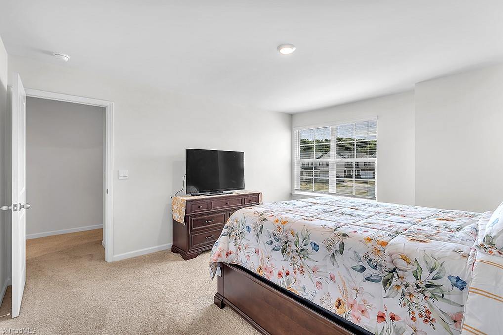 423 Rhett Avenue, Lexington, NC 27295