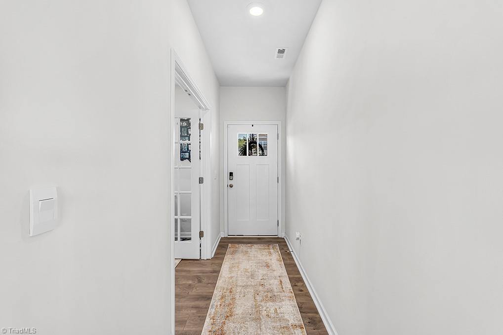 423 Rhett Avenue, Lexington, NC 27295