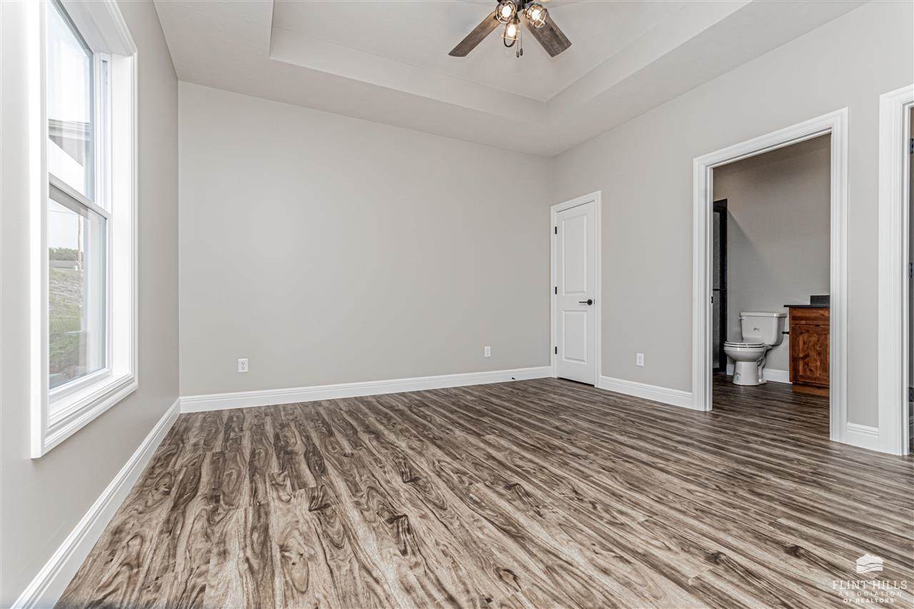 1702 Kenneth Drive, Junction City, KS 66441