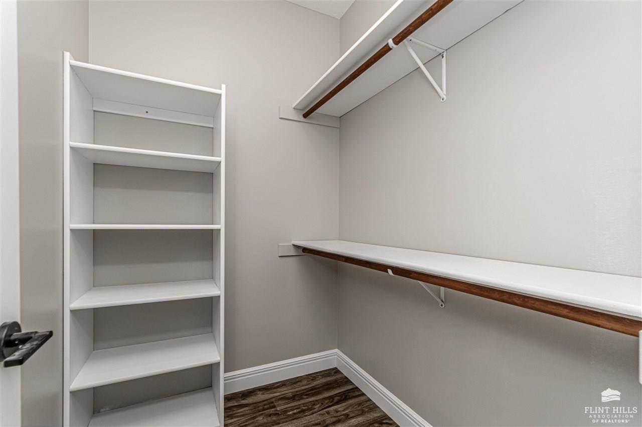 1702 Kenneth Drive, Junction City, KS 66441