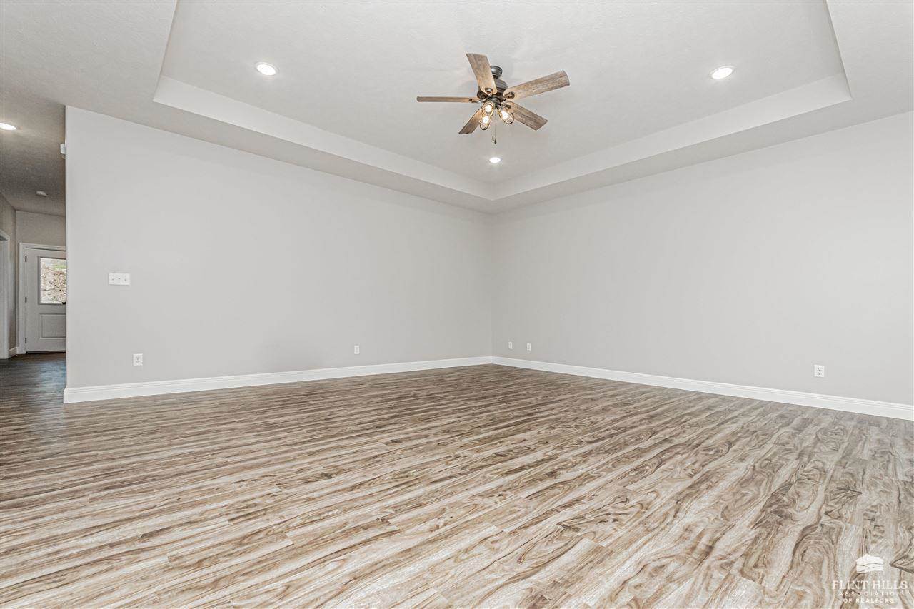 1702 Kenneth Drive, Junction City, KS 66441