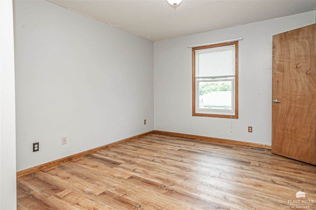 1309 Spring Hill Drive, Junction City, KS 66441