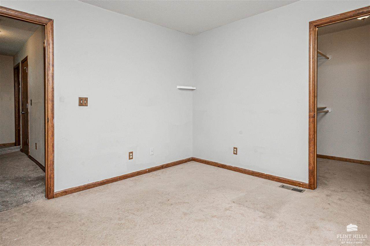 1309 Spring Hill Drive, Junction City, KS 66441