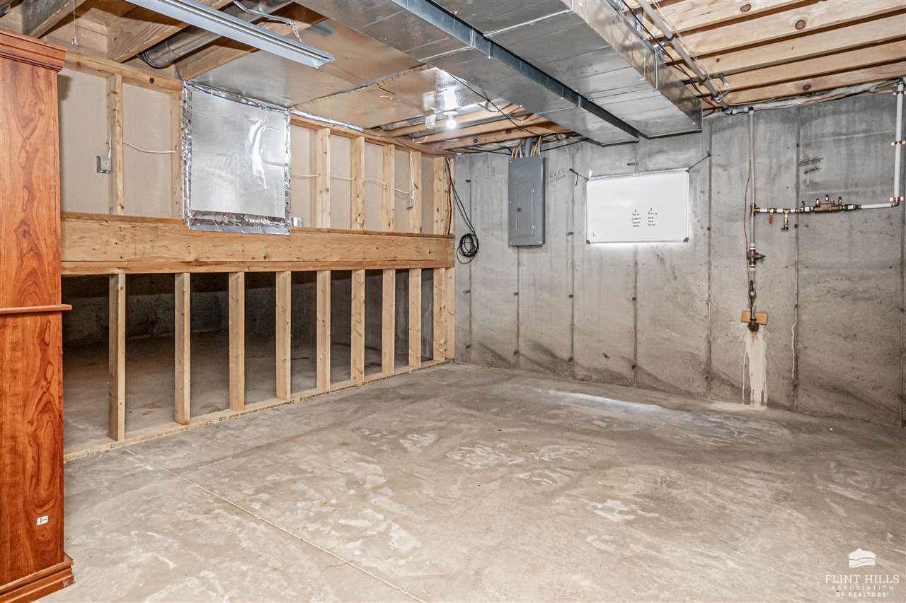 1309 Spring Hill Drive, Junction City, KS 66441