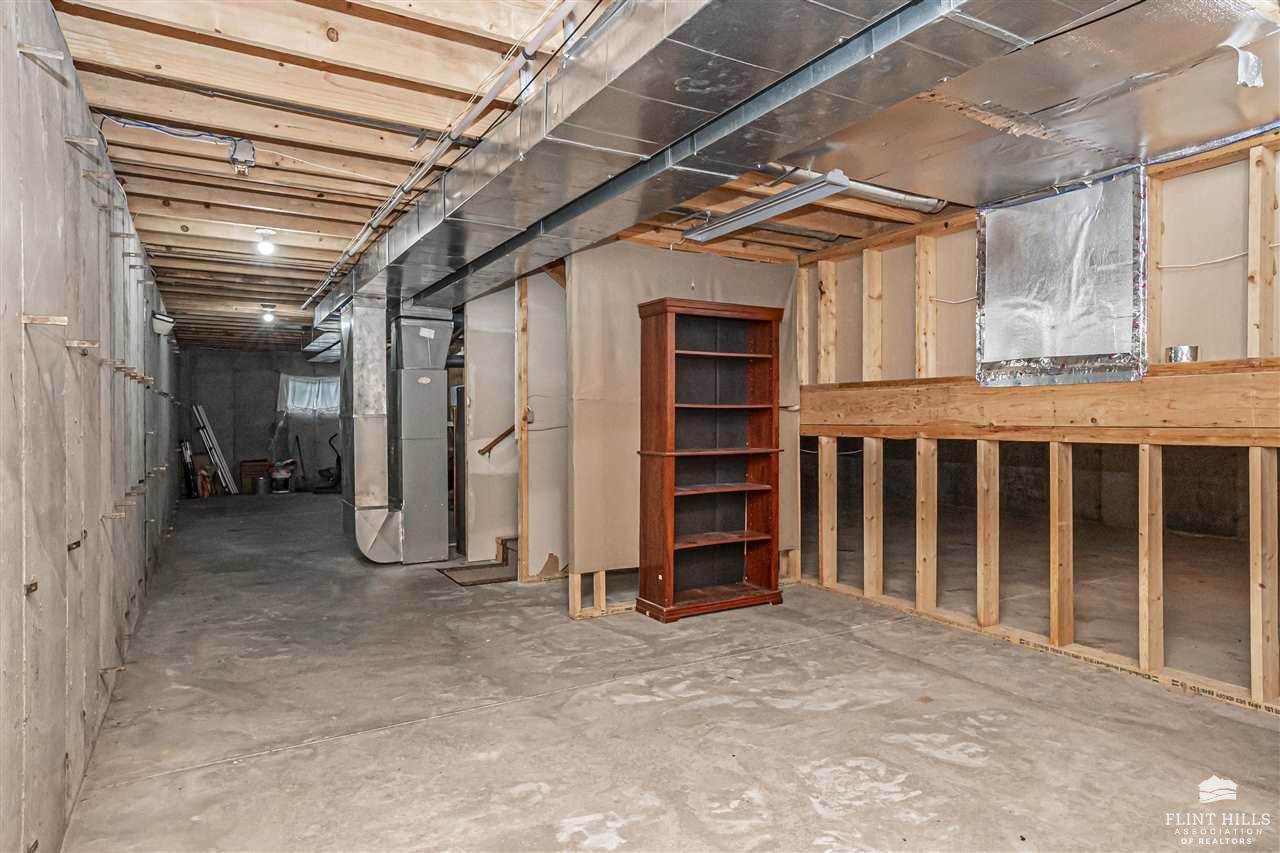 1309 Spring Hill Drive, Junction City, KS 66441