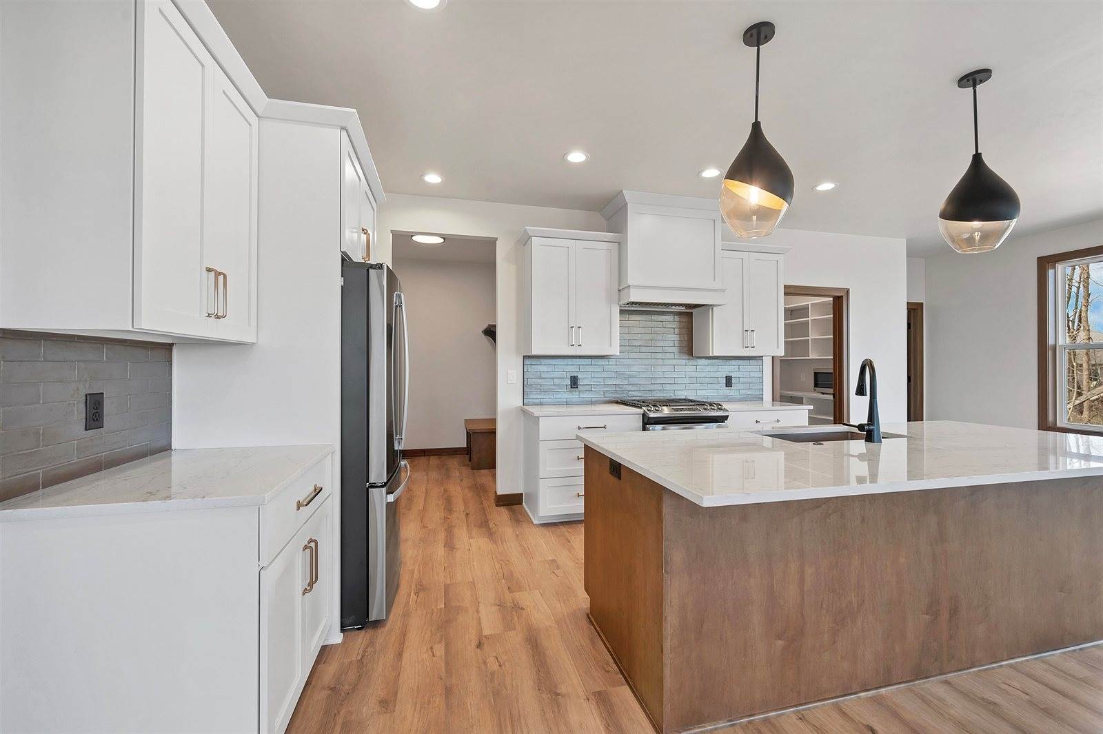 419 Hidden Creek Trail, Green Bay, WI 54303