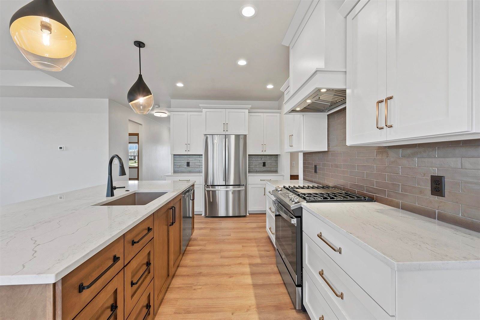 419 Hidden Creek Trail, Green Bay, WI 54303