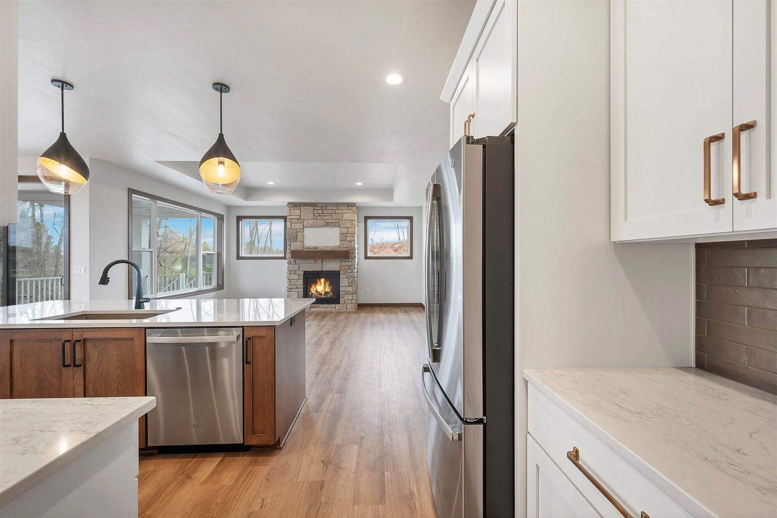 419 Hidden Creek Trail, Green Bay, WI 54303