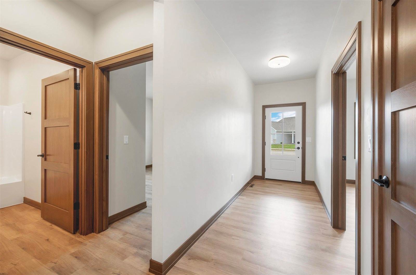 419 Hidden Creek Trail, Green Bay, WI 54303