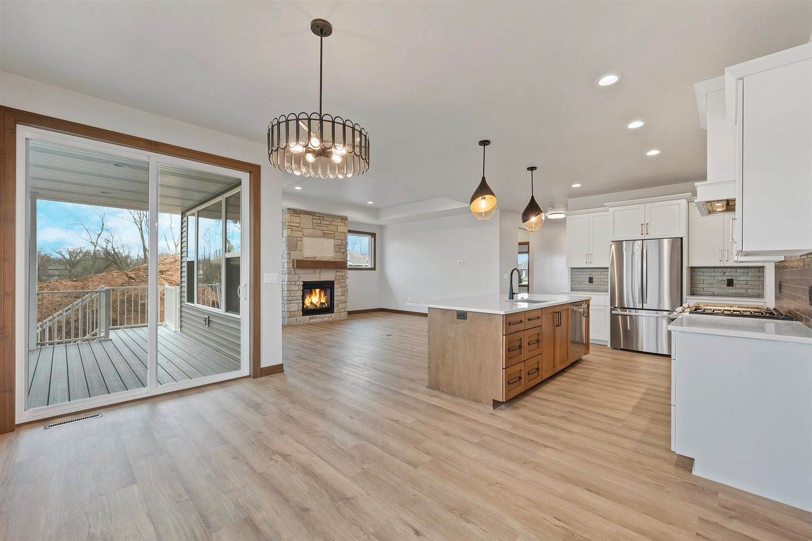 419 Hidden Creek Trail, Green Bay, WI 54303