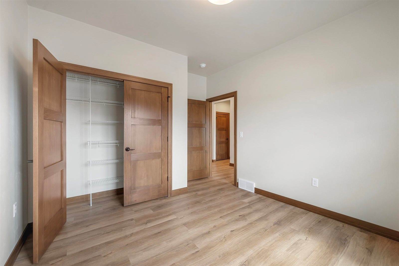 419 Hidden Creek Trail, Green Bay, WI 54303