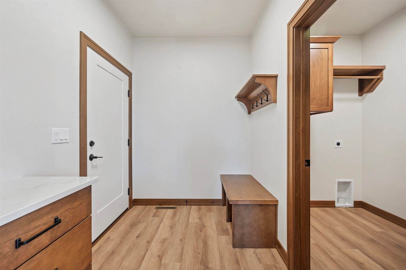 419 Hidden Creek Trail, Green Bay, WI 54303