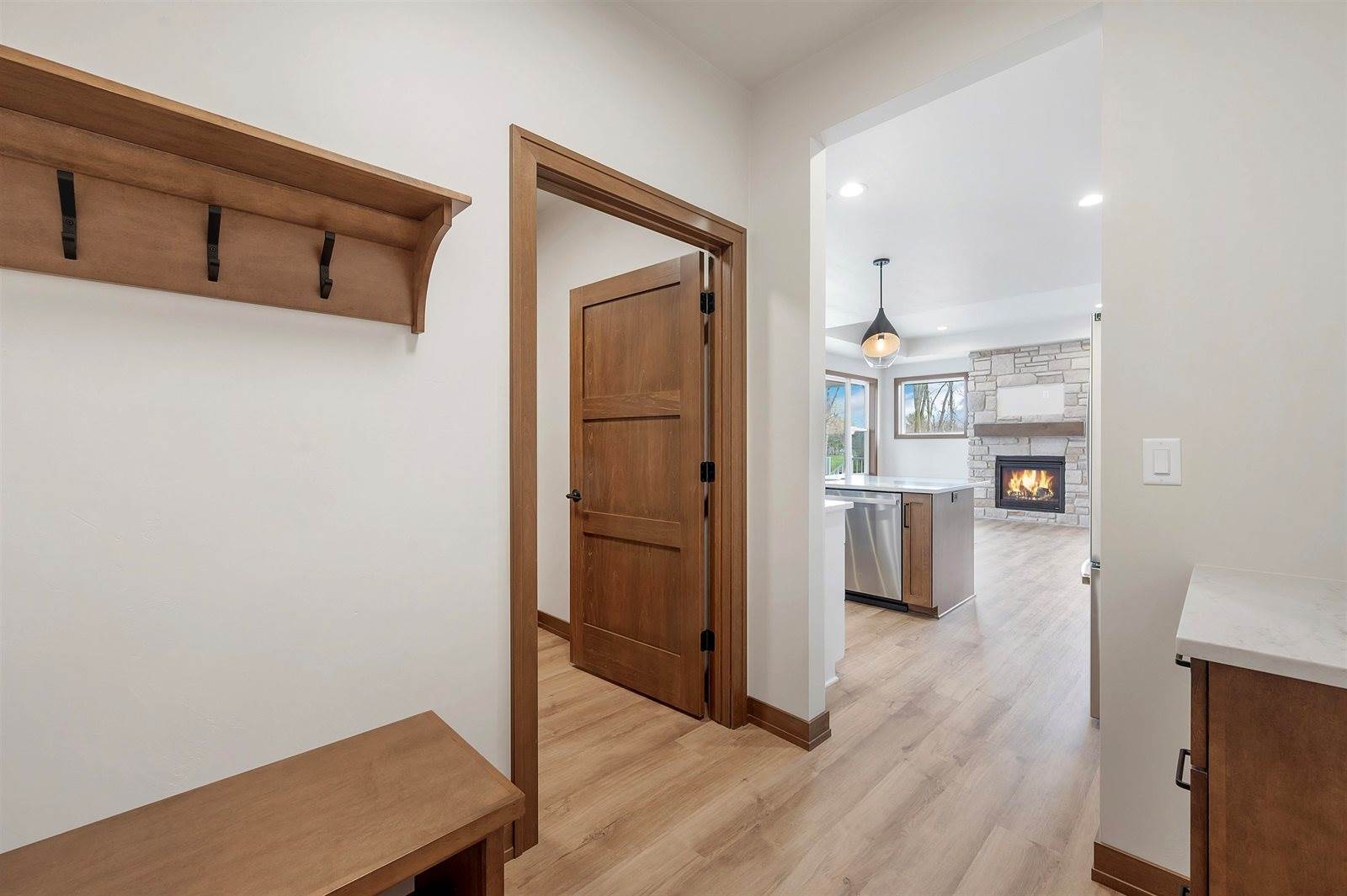 419 Hidden Creek Trail, Green Bay, WI 54303