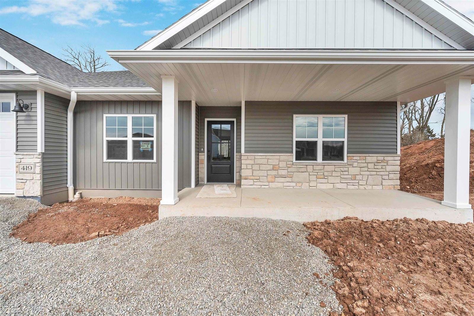 419 Hidden Creek Trail, Green Bay, WI 54303