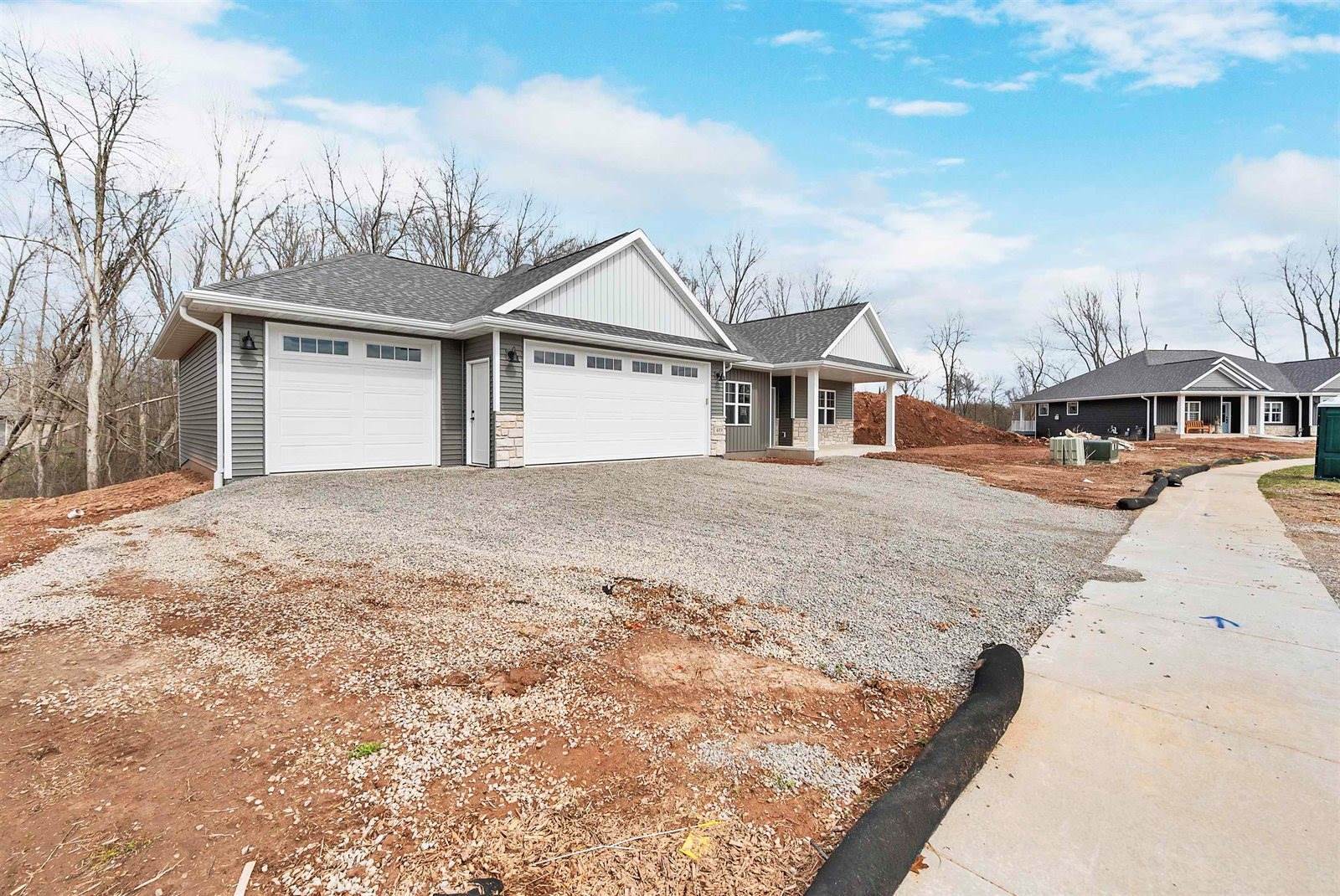 419 Hidden Creek Trail, Green Bay, WI 54303