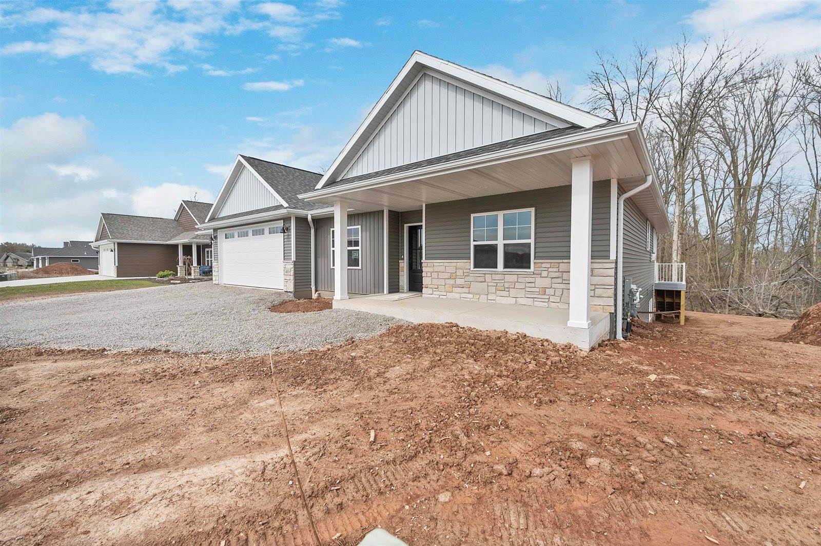 419 Hidden Creek Trail, Green Bay, WI 54303