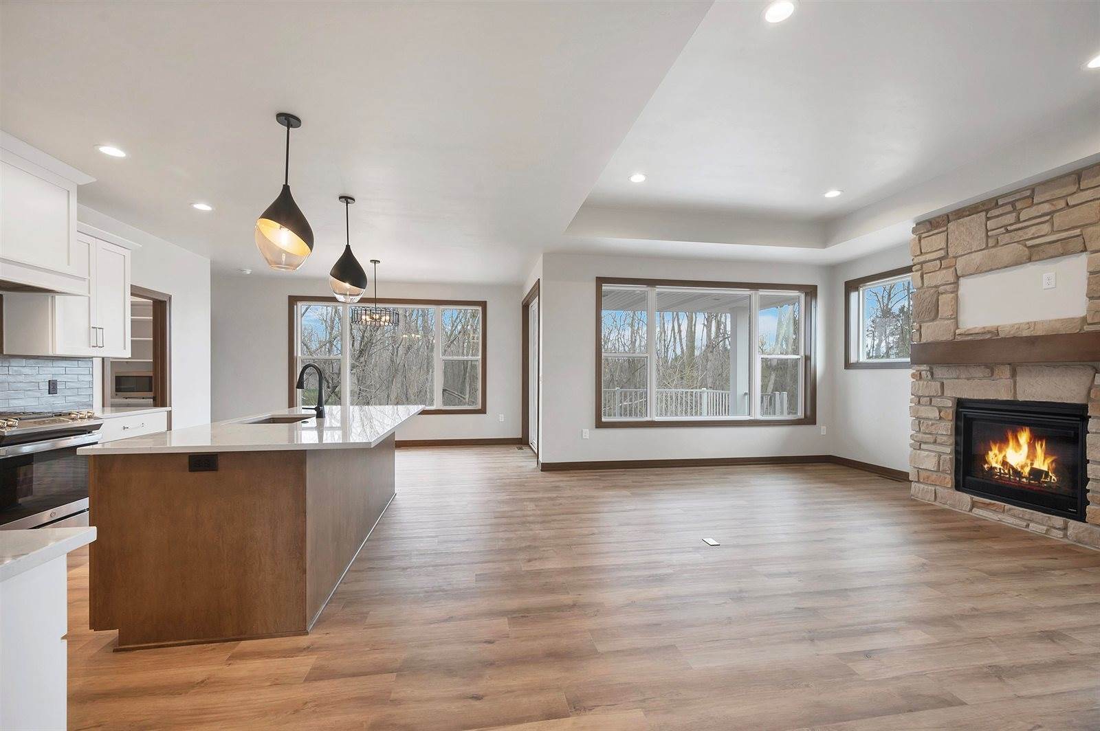 419 Hidden Creek Trail, Green Bay, WI 54303