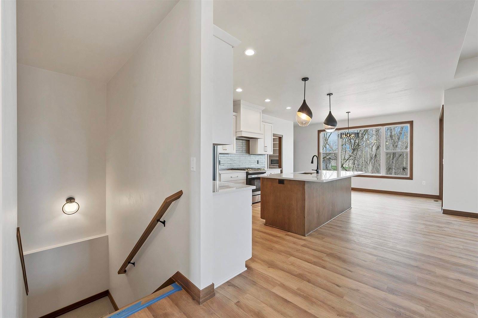 419 Hidden Creek Trail, Green Bay, WI 54303