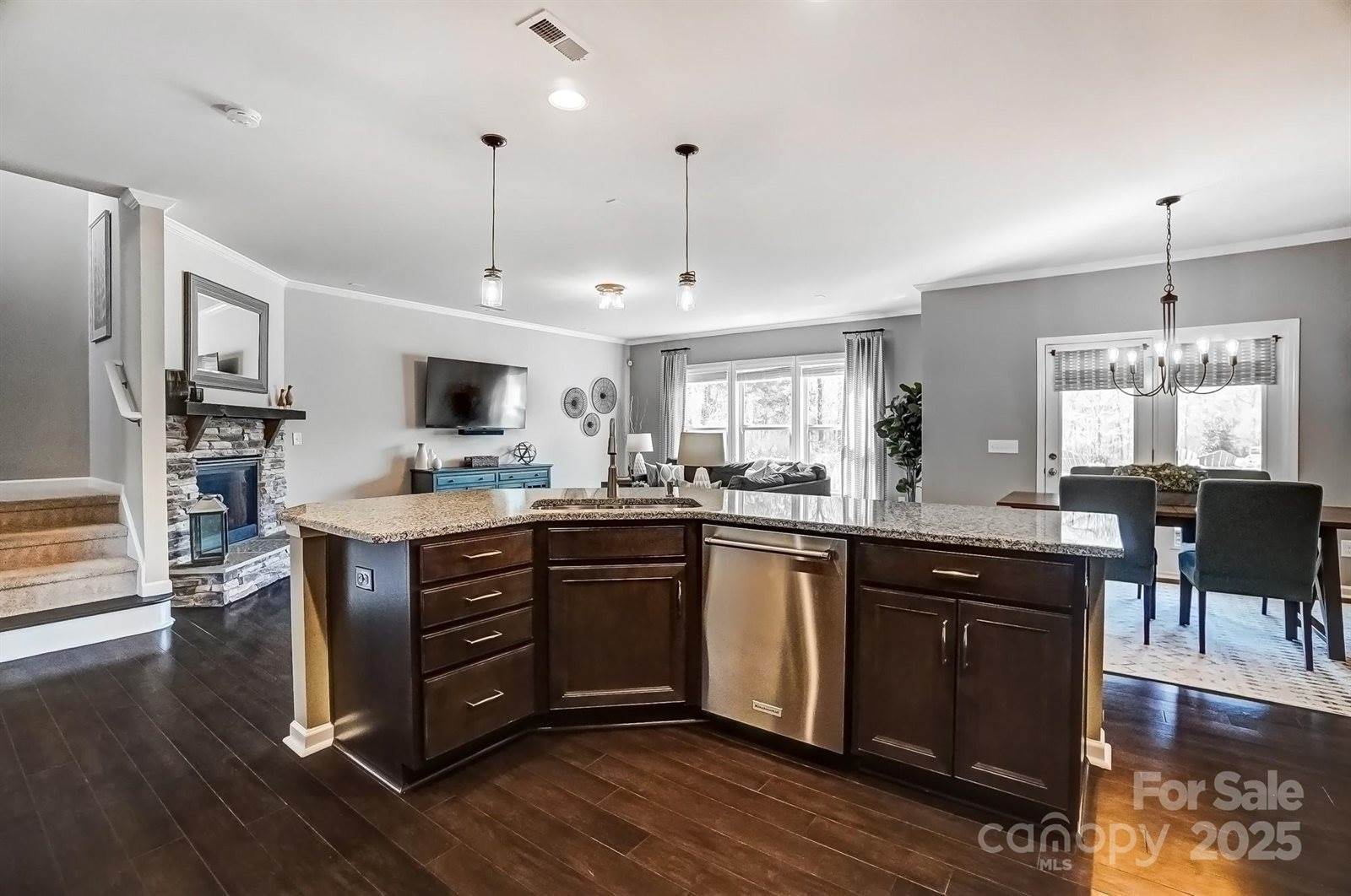 13240 Carolina Wren Court, Charlotte, NC 28278