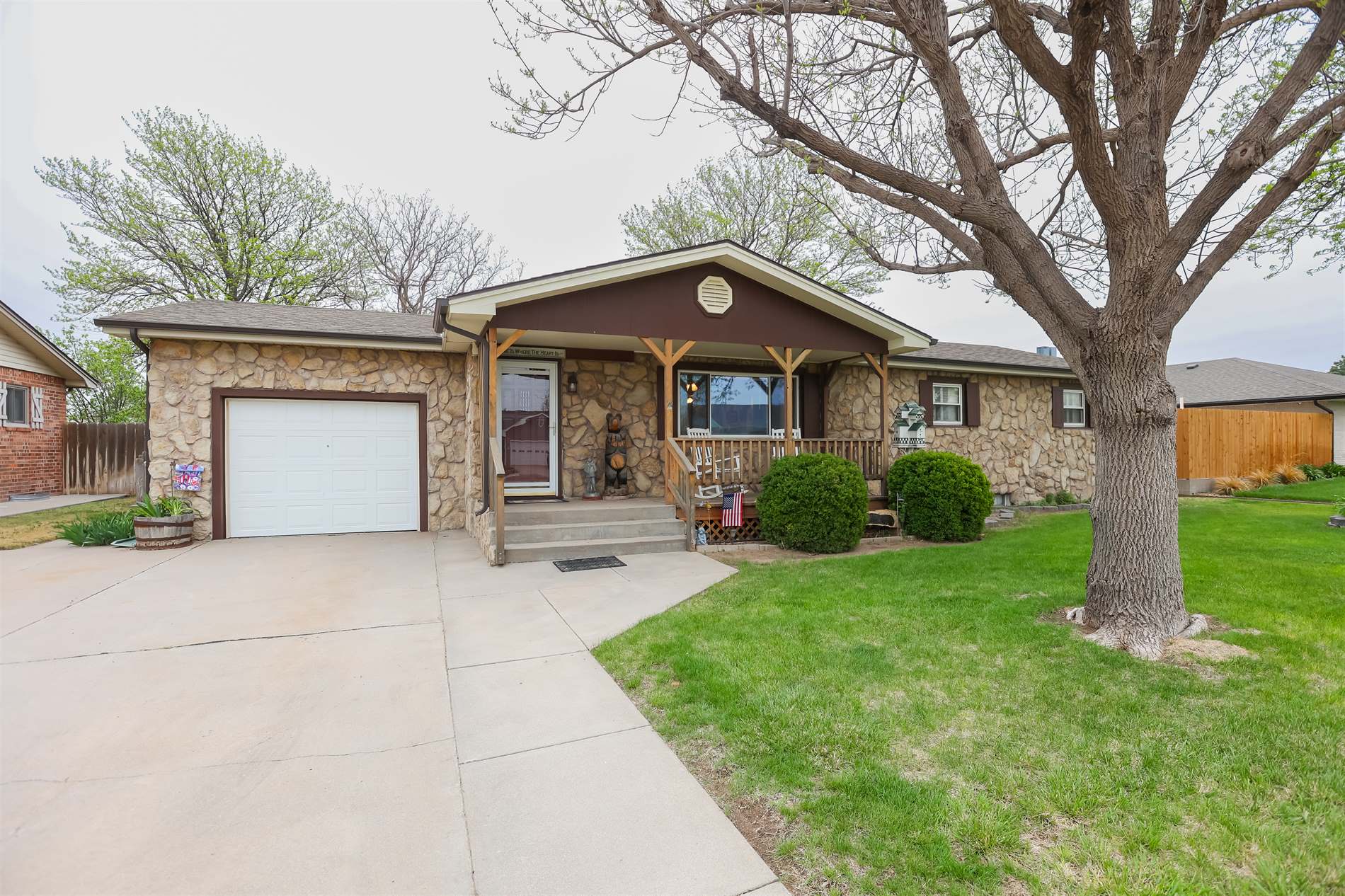 108 S Wilson St, Ulysses, KS 67880