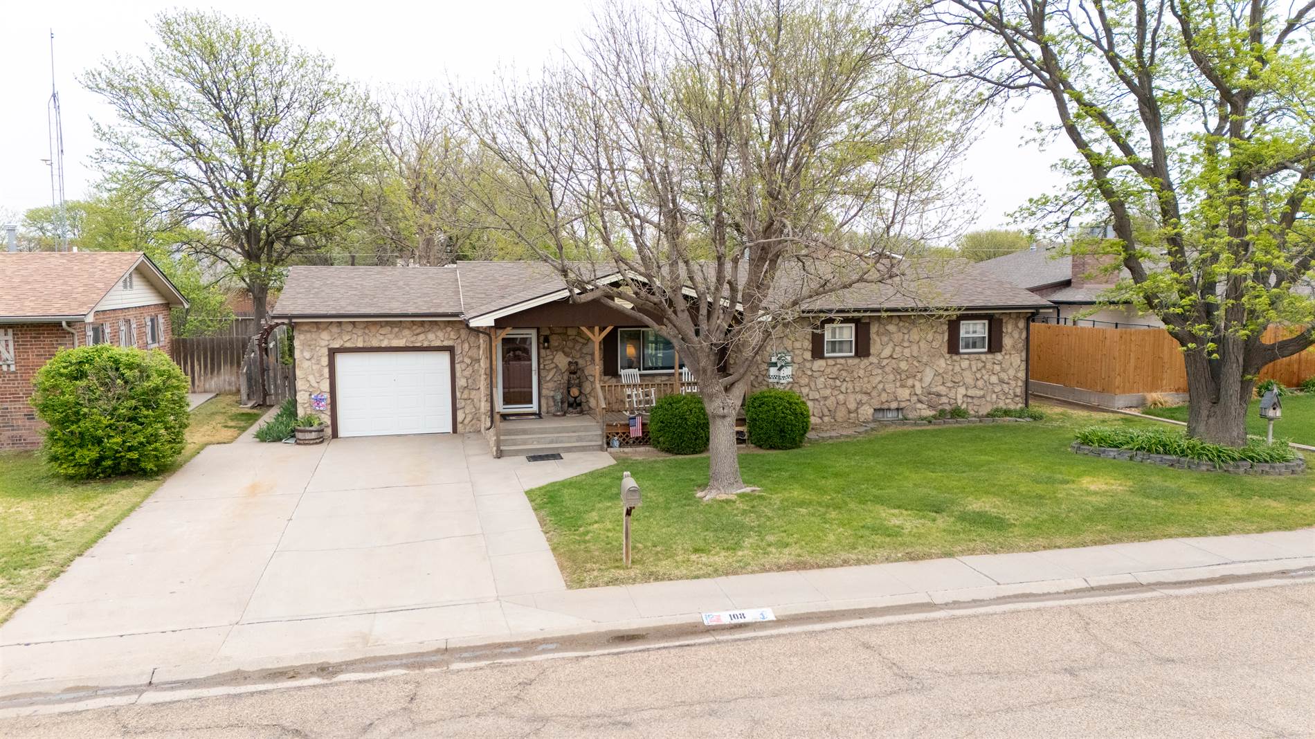 108 S Wilson St, Ulysses, KS 67880