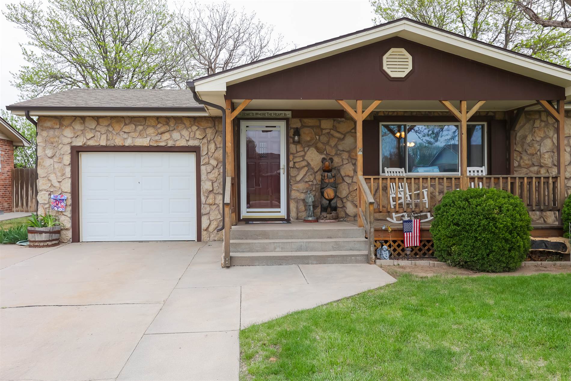 108 S Wilson St, Ulysses, KS 67880