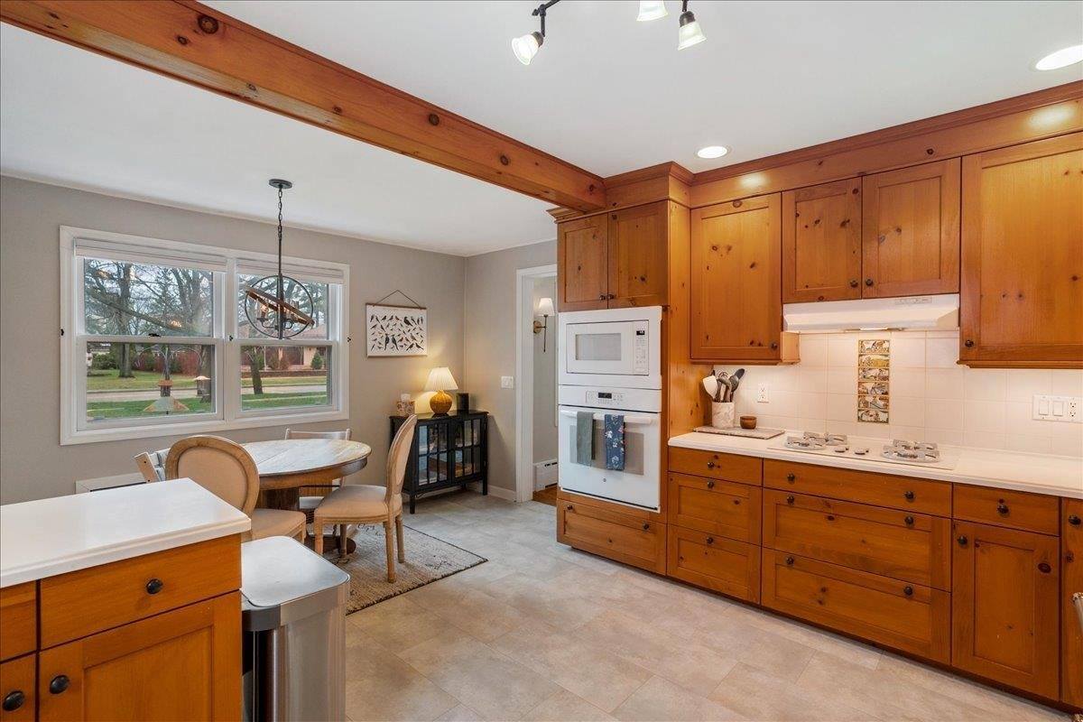 1005 W 5th Street, Marshfield, WI 54449