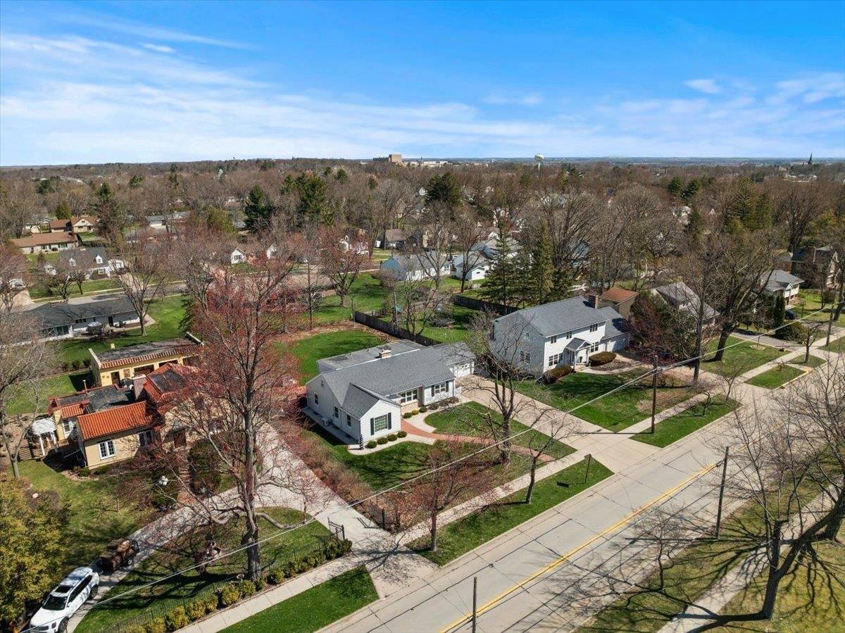 1005 W 5th Street, Marshfield, WI 54449