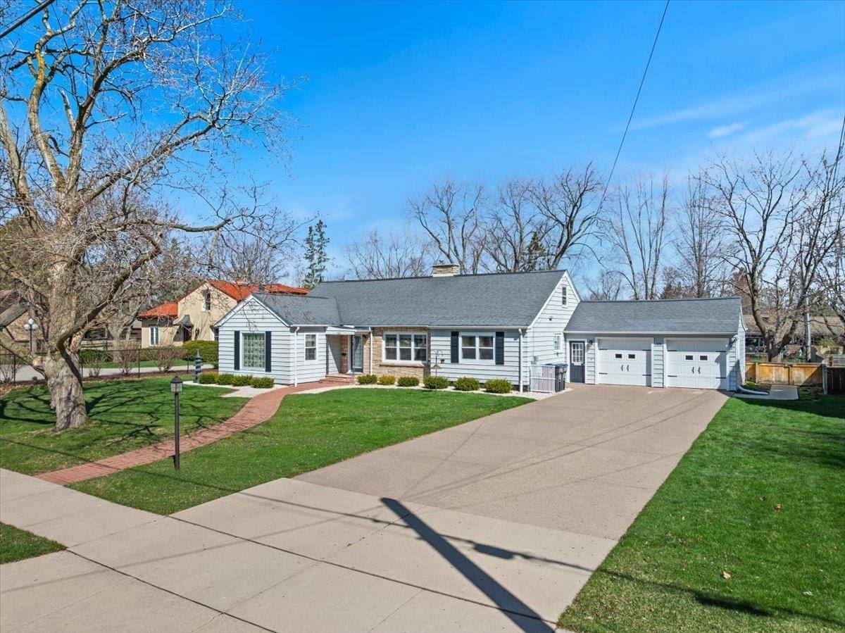 1005 W 5th Street, Marshfield, WI 54449