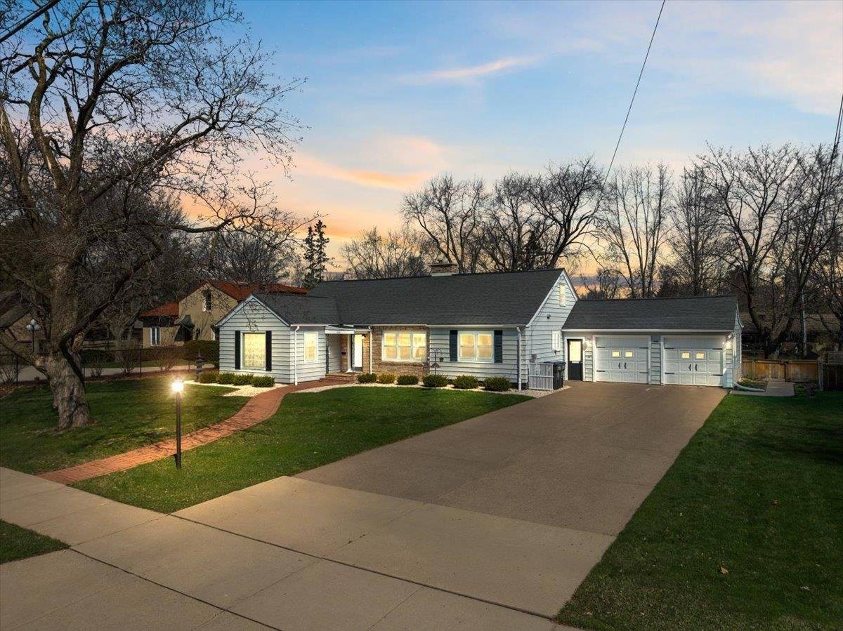 1005 W 5th Street, Marshfield, WI 54449