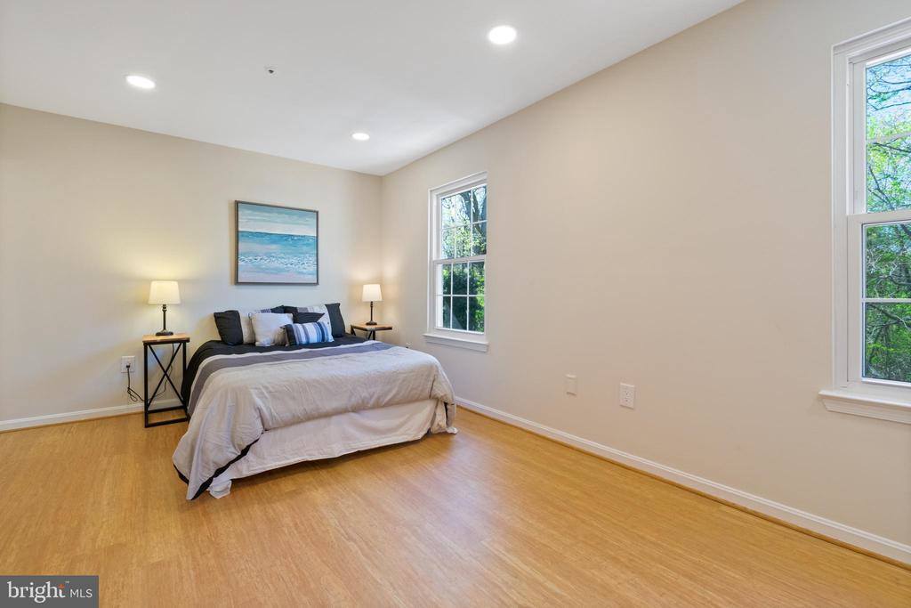 2934 Buckthorn, Lanham, MD 20706