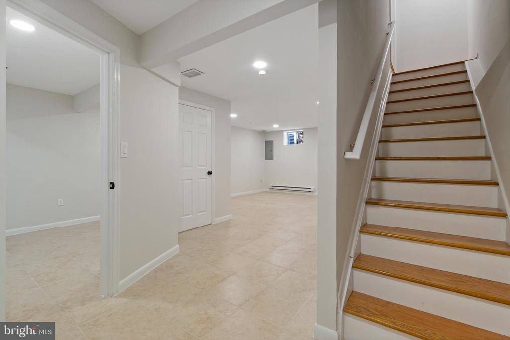 2934 Buckthorn, Lanham, MD 20706