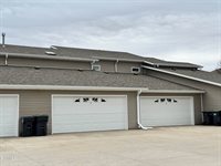 4521 Sundancer Loop SE, Mandan, ND 58554