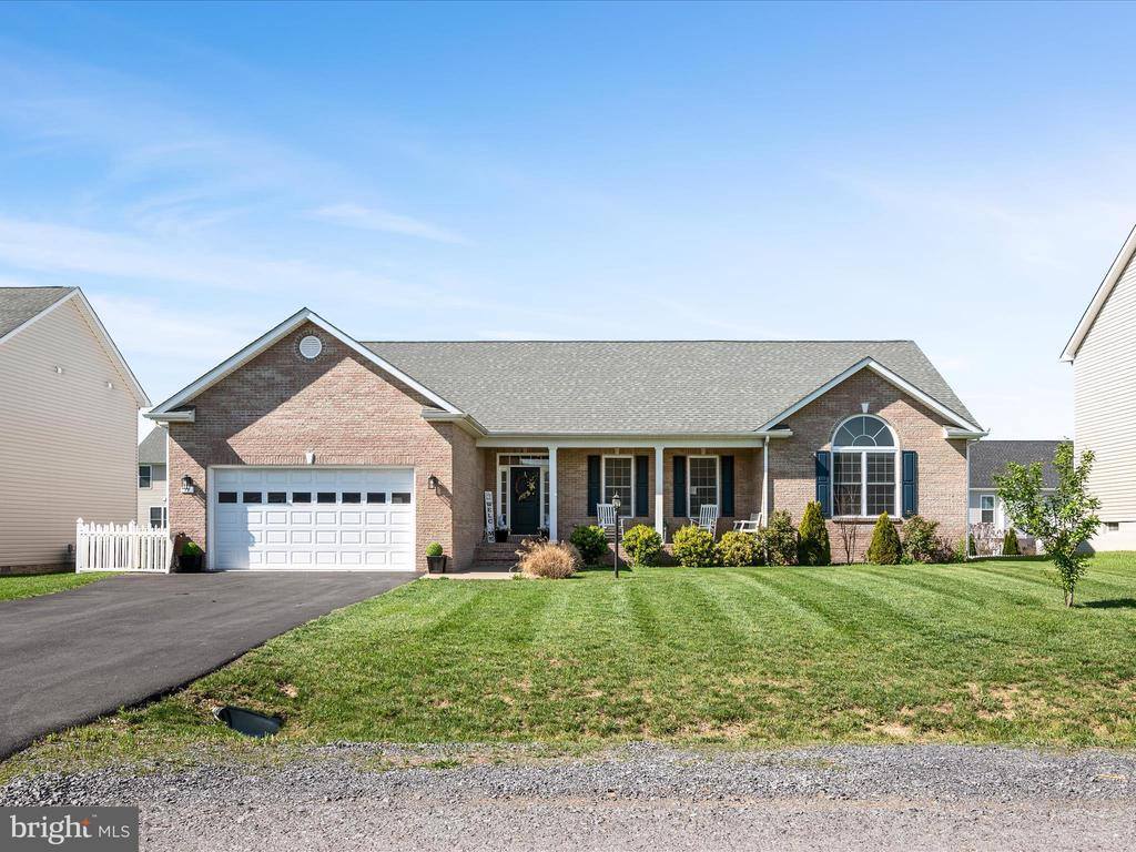 77 Azera Drive, Inwood, WV 25428