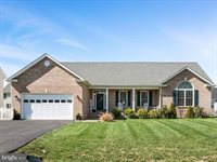 77 Azera Drive, Inwood, WV 25428