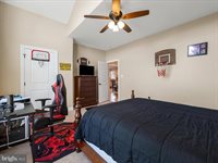 77 Azera Drive, Inwood, WV 25428