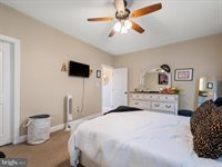 77 Azera Drive, Inwood, WV 25428