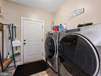 77 Azera Drive, Inwood, WV 25428