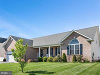 77 Azera Drive, Inwood, WV 25428