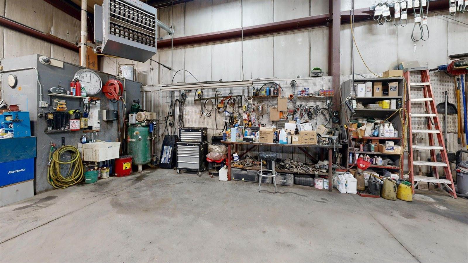 1810 East Lessard St, Prairie Du Chien, WI 53821