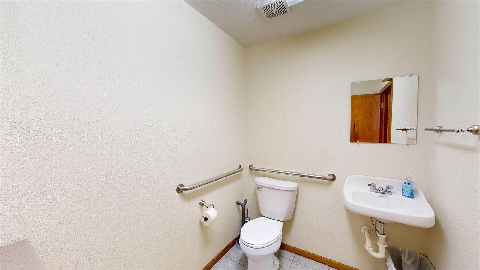 1810 East Lessard St, Prairie Du Chien, WI 53821