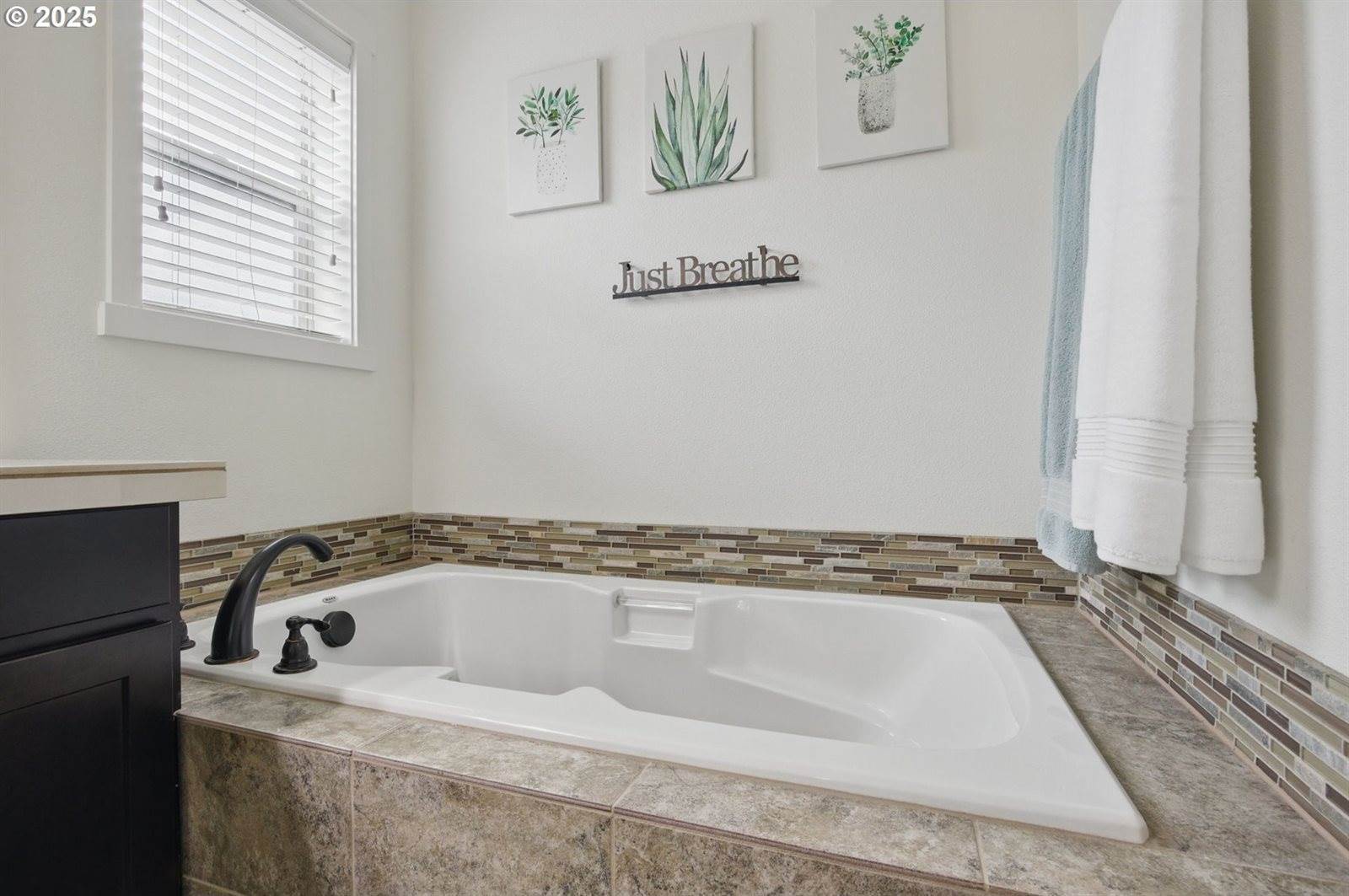 10610 NW 303RD Pl, NorthPlains, OR 97133