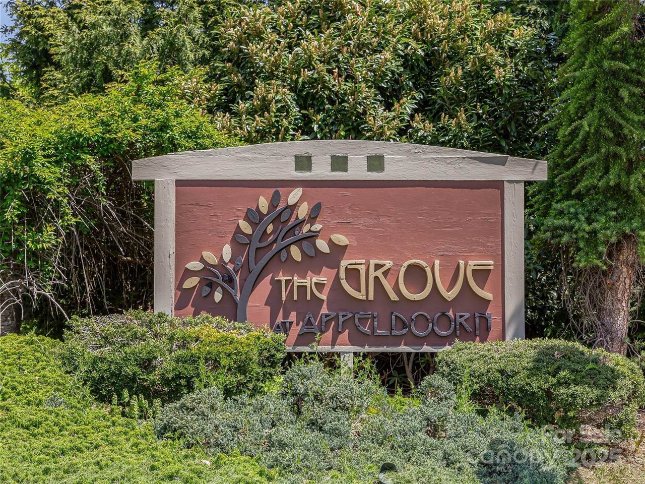 436 Appeldoorn Circle, Asheville, NC 28803