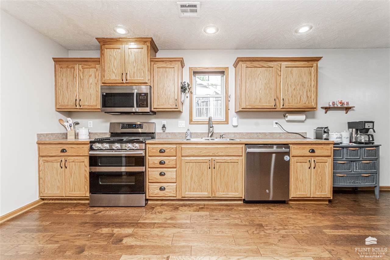 1413 Elm Creek Drive, Junction City, KS 66441