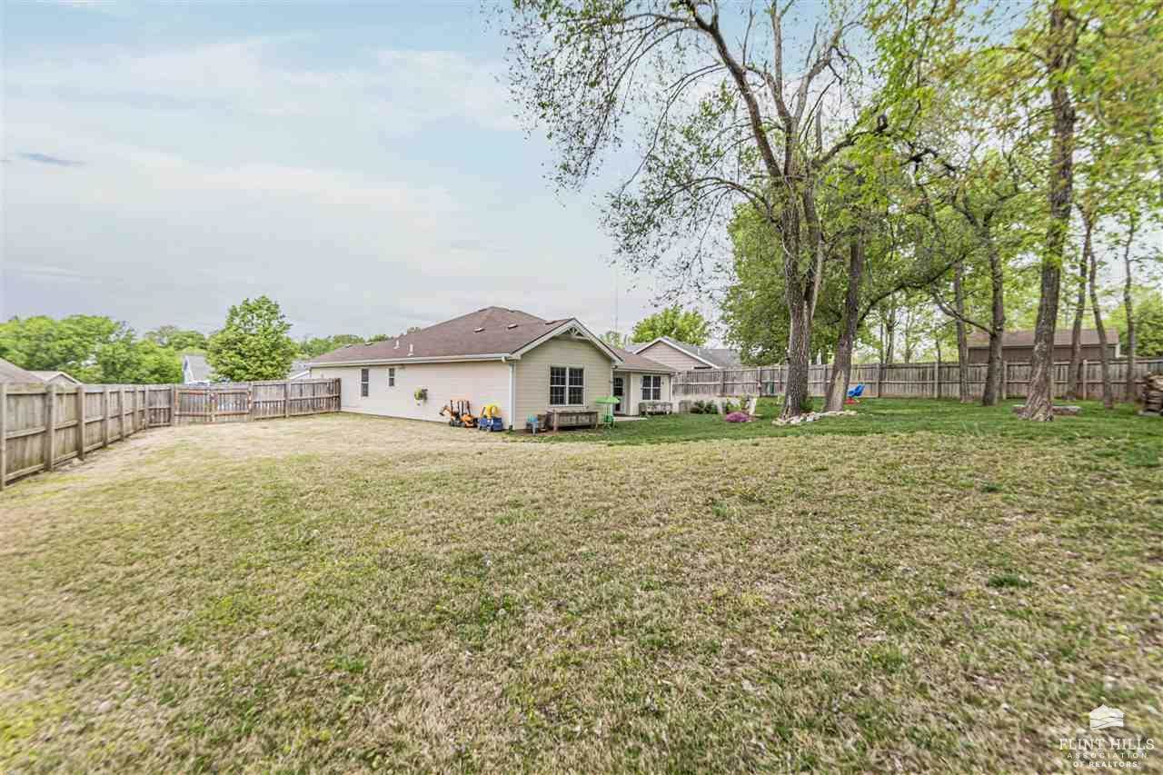 1413 Elm Creek Drive, Junction City, KS 66441