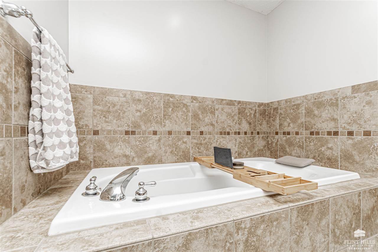 1413 Elm Creek Drive, Junction City, KS 66441