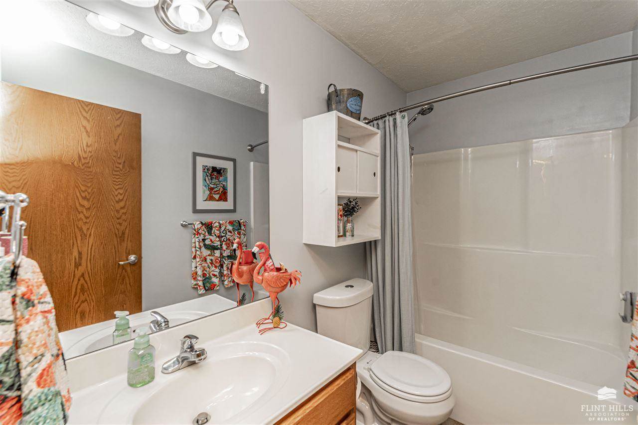 1413 Elm Creek Drive, Junction City, KS 66441