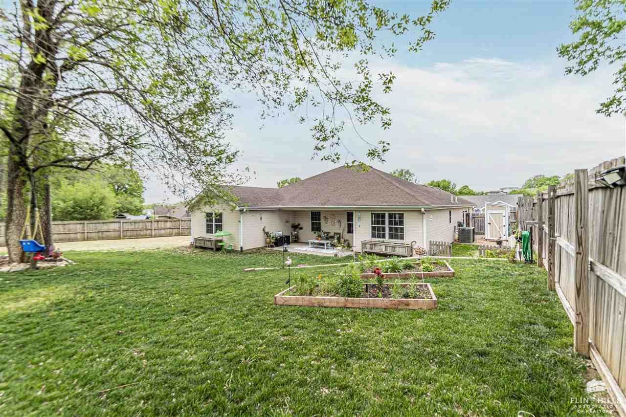 1413 Elm Creek Drive, Junction City, KS 66441