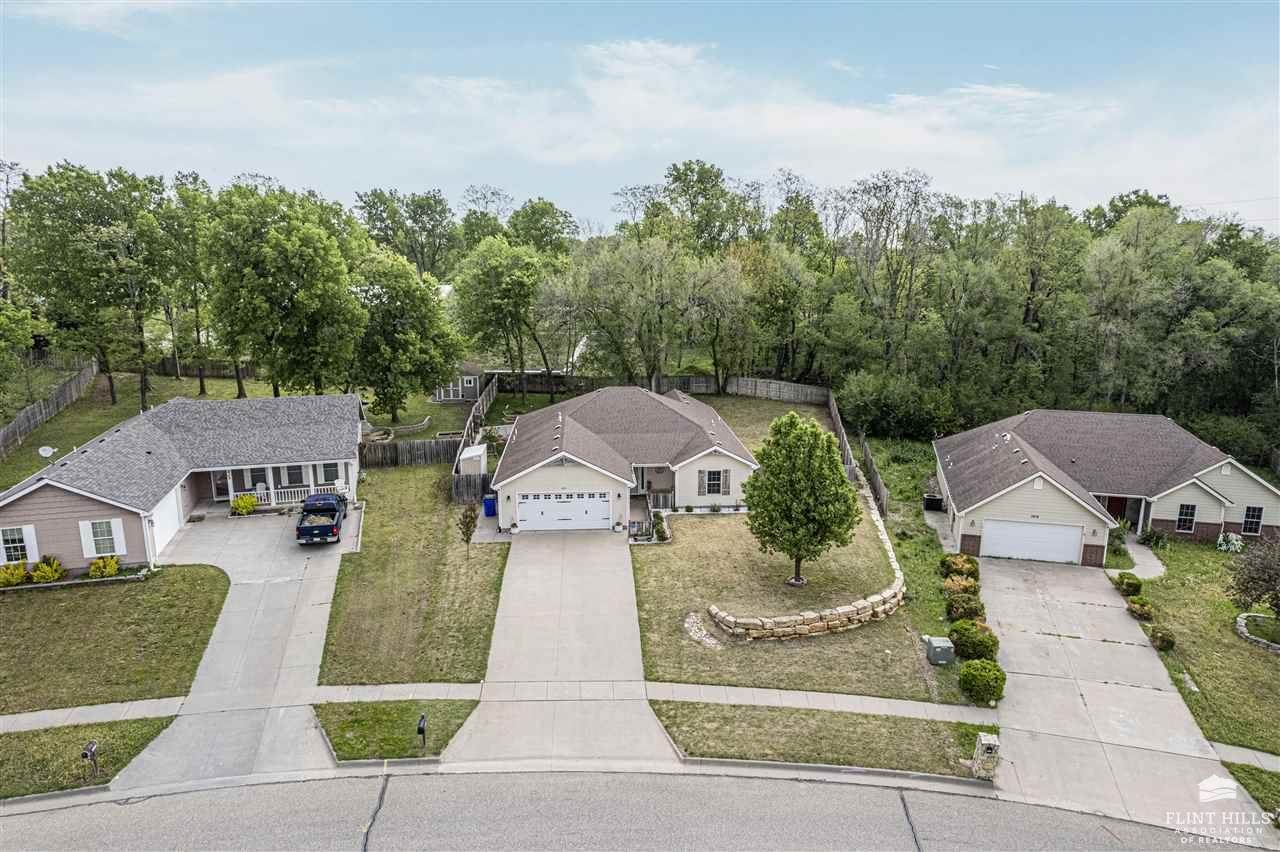 1413 Elm Creek Drive, Junction City, KS 66441