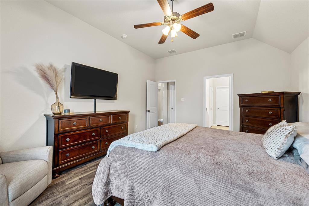 3017 Gilchrist Drive, Lorena, TX 76655